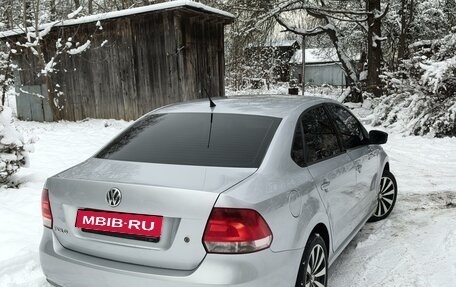 Volkswagen Polo VI (EU Market), 2011 год, 890 000 рублей, 3 фотография