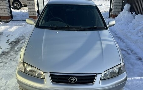 Toyota Camry, 2001 год, 700 000 рублей, 5 фотография