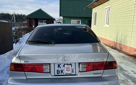 Toyota Camry, 2001 год, 700 000 рублей, 19 фотография