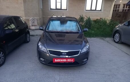 KIA cee'd I рестайлинг, 2011 год, 890 000 рублей, 7 фотография