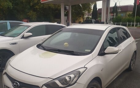 Hyundai i30 II рестайлинг, 2014 год, 890 000 рублей, 7 фотография