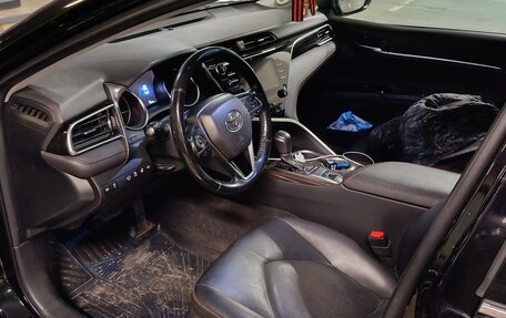 Toyota Camry, 2019 год, 2 650 000 рублей, 7 фотография