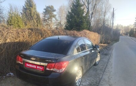 Chevrolet Cruze II, 2010 год, 650 000 рублей, 2 фотография