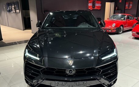 Lamborghini Urus I, 2020 год, 28 500 000 рублей, 2 фотография