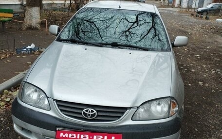 Toyota Avensis III рестайлинг, 2001 год, 395 000 рублей, 7 фотография