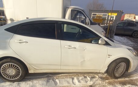 Hyundai Solaris II рестайлинг, 2011 год, 480 000 рублей, 4 фотография