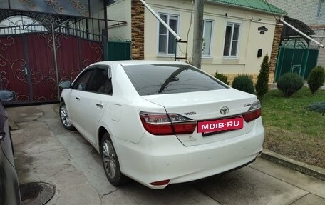 Toyota Camry, 2015 год, 2 300 000 рублей, 2 фотография