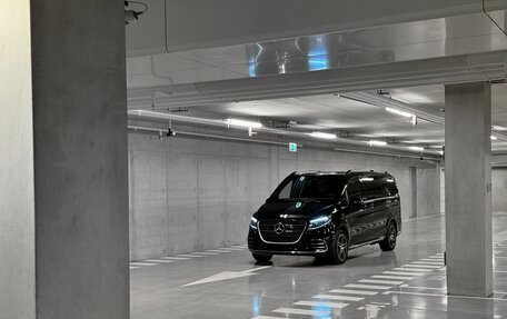 Mercedes-Benz V-Класс, 2024 год, 15 300 000 рублей, 17 фотография