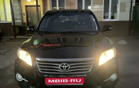 Toyota RAV4, 2011 год, 1 700 000 рублей, 2 фотография