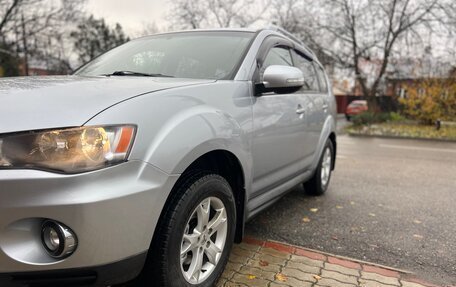 Mitsubishi Outlander III рестайлинг 3, 2009 год, 1 180 000 рублей, 3 фотография