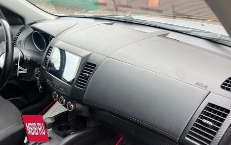 Mitsubishi Outlander III рестайлинг 3, 2009 год, 1 180 000 рублей, 19 фотография