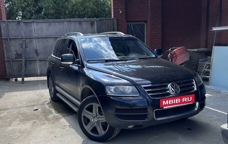 Volkswagen Touareg III, 2005 год, 700 000 рублей, 2 фотография