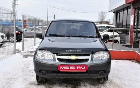 Chevrolet Niva I рестайлинг, 2017 год, 749 000 рублей, 2 фотография