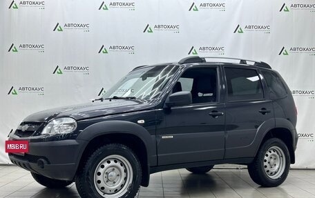 Chevrolet Niva I рестайлинг, 2017 год, 899 000 рублей, 3 фотография