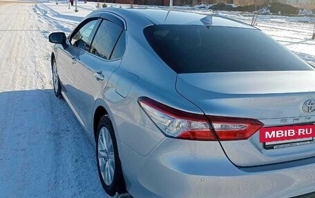 Toyota Camry, 2020 год, 3 900 000 рублей, 4 фотография