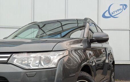 Mitsubishi Outlander III рестайлинг 3, 2013 год, 1 400 000 рублей, 3 фотография