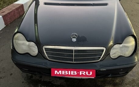 Mercedes-Benz C-Класс, 2002 год, 452 000 рублей, 3 фотография