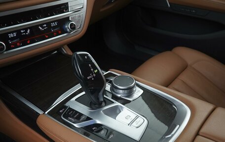 BMW 7 серия, 2021 год, 7 349 000 рублей, 21 фотография