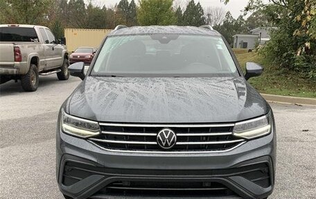 Volkswagen Tiguan II, 2022 год, 4 582 000 рублей, 2 фотография