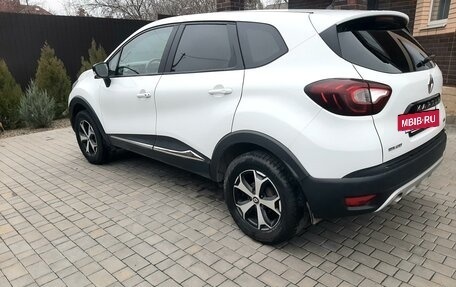 Renault Kaptur I рестайлинг, 2018 год, 1 020 000 рублей, 3 фотография