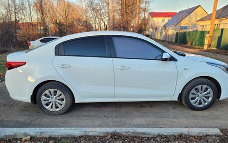 KIA Rio IV, 2017 год, 1 300 000 рублей, 5 фотография