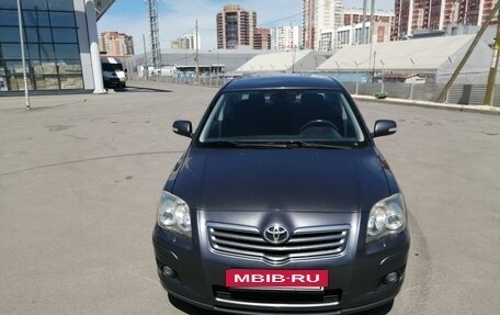 Toyota Avensis III рестайлинг, 2006 год, 870 000 рублей, 15 фотография