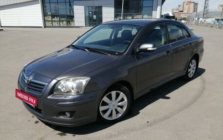 Toyota Avensis III рестайлинг, 2006 год, 870 000 рублей, 21 фотография