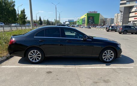 Mercedes-Benz E-Класс, 2018 год, 3 500 000 рублей, 5 фотография