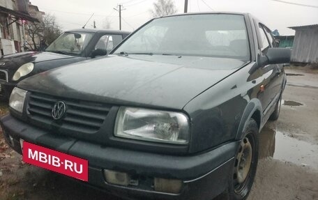 Volkswagen Vento, 1992 год, 110 000 рублей, 1 фотография