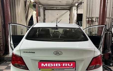 Hyundai Solaris II рестайлинг, 2016 год, 870 000 рублей, 3 фотография