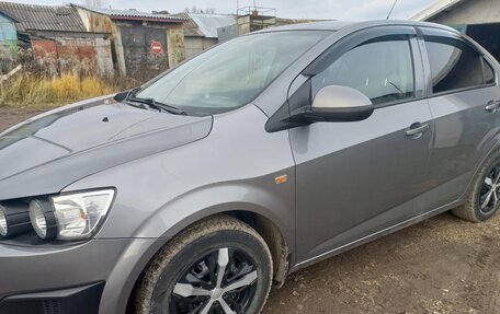 Chevrolet Aveo III, 2012 год, 700 000 рублей, 3 фотография