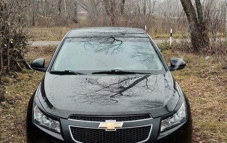 Chevrolet Cruze II, 2010 год, 530 000 рублей, 2 фотография