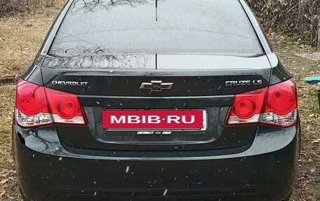 Chevrolet Cruze II, 2010 год, 530 000 рублей, 3 фотография