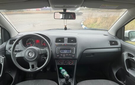 Volkswagen Polo VI (EU Market), 2012 год, 660 000 рублей, 14 фотография