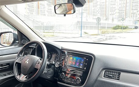 Mitsubishi Outlander III рестайлинг 3, 2019 год, 2 560 000 рублей, 9 фотография