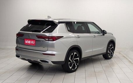 Mitsubishi Outlander, 2022 год, 4 836 000 рублей, 5 фотография