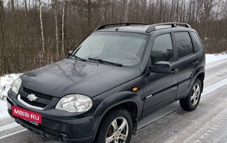 Chevrolet Niva I рестайлинг, 2011 год, 650 000 рублей, 2 фотография