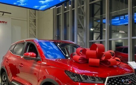 Chery Tiggo 4 I рестайлинг, 2024 год, 2 450 000 рублей, 3 фотография