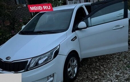 KIA Rio III рестайлинг, 2014 год, 1 100 000 рублей, 3 фотография