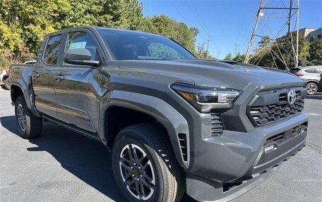 Toyota Tacoma, 2024 год, 5 788 000 рублей, 2 фотография