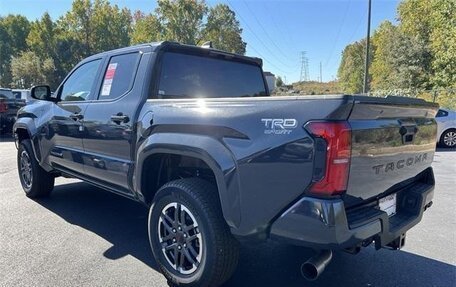 Toyota Tacoma, 2024 год, 5 788 000 рублей, 7 фотография