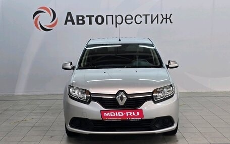 Renault Logan II, 2017 год, 1 045 000 рублей, 2 фотография