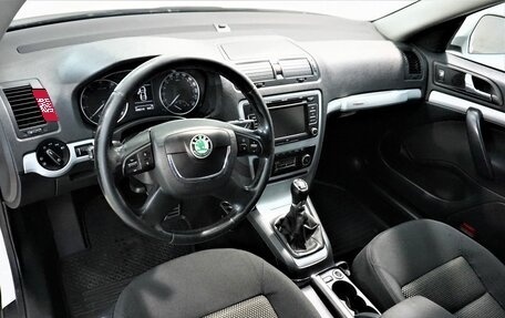 Skoda Octavia, 2011 год, 849 800 рублей, 8 фотография