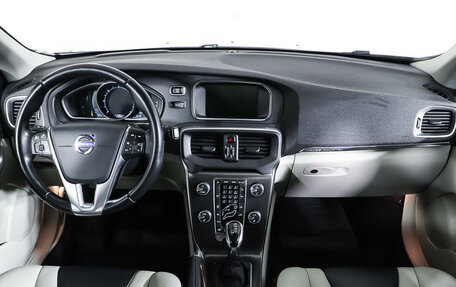 Volvo V40 Cross Country I, 2013 год, 1 379 000 рублей, 13 фотография