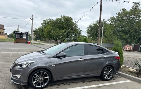 Hyundai Solaris II рестайлинг, 2015 год, 1 300 000 рублей, 6 фотография