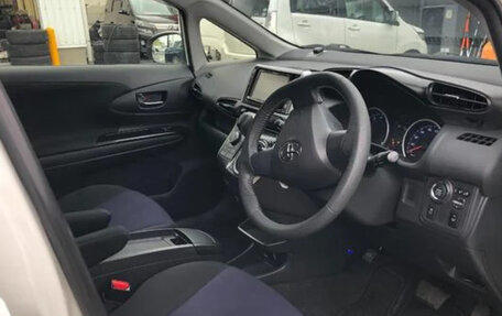 Toyota Wish II, 2015 год, 1 310 000 рублей, 3 фотография