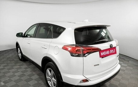 Toyota RAV4, 2018 год, 2 815 000 рублей, 8 фотография