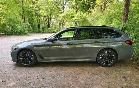 BMW 5 серия, 2021 год, 3 фотография