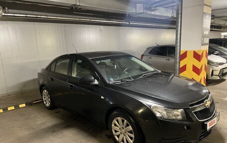 Chevrolet Cruze II, 2011 год, 700 000 рублей, 6 фотография