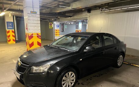 Chevrolet Cruze II, 2011 год, 700 000 рублей, 2 фотография